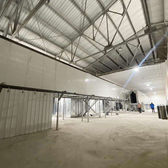 Garis Pengecatan Di Atas Kepala