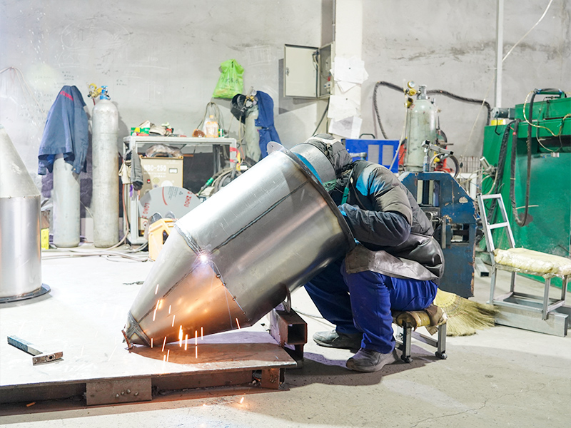 Zona produksi dan inspeksi robot penyemprotan